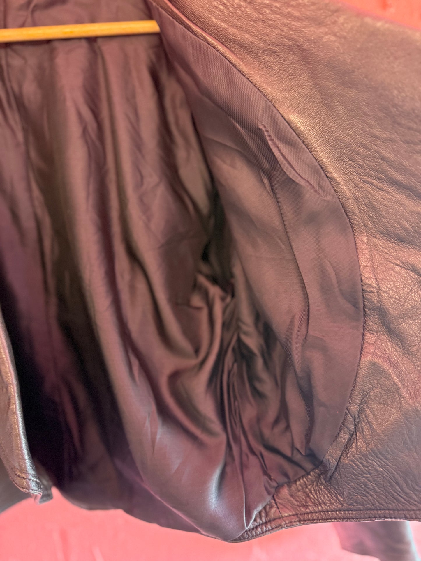 Cropped leather jacket